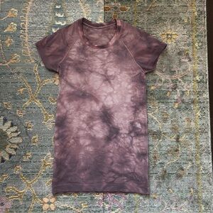 Lululemon Swiftly Tech Short Sleeve Shirt 2.0 Marble Dye Vintage Plum